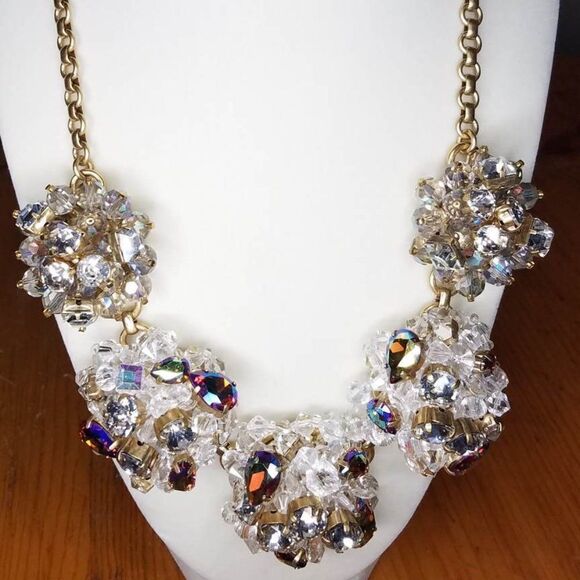 Exquisite! NWT J Crew Rhinestone Crystal Statement Snowball Necklace - Picture 2 of 14